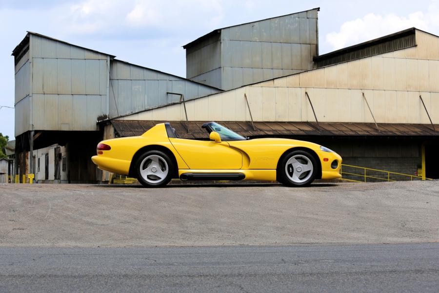  Dodge Viper RT/10 1992 года  (фото 12 из 46)